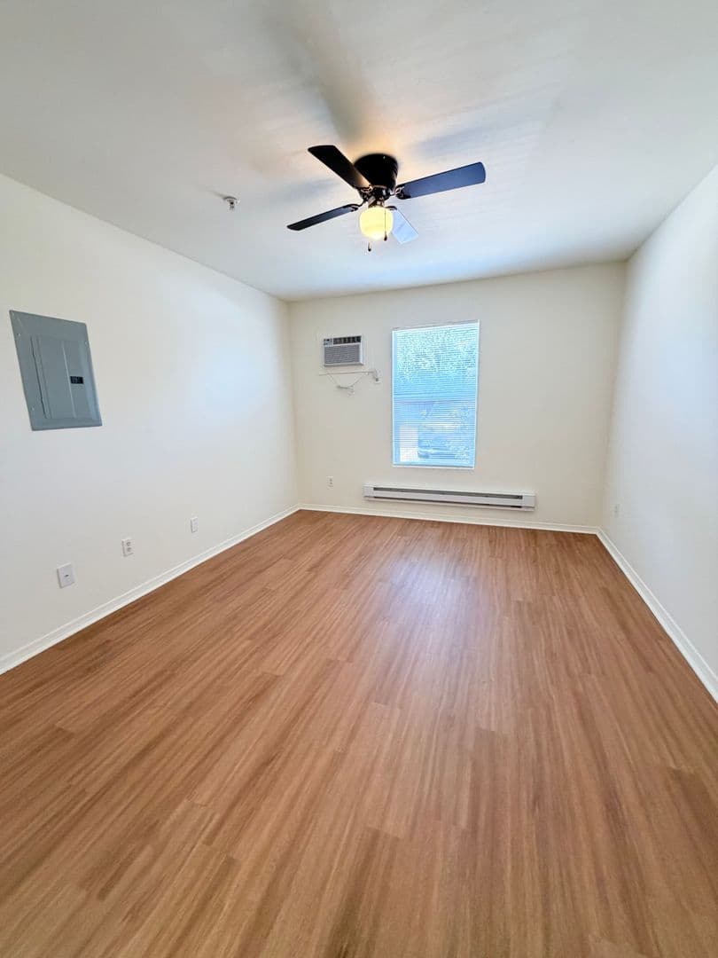 Cedar Creek Apartment Homes 5 of 9