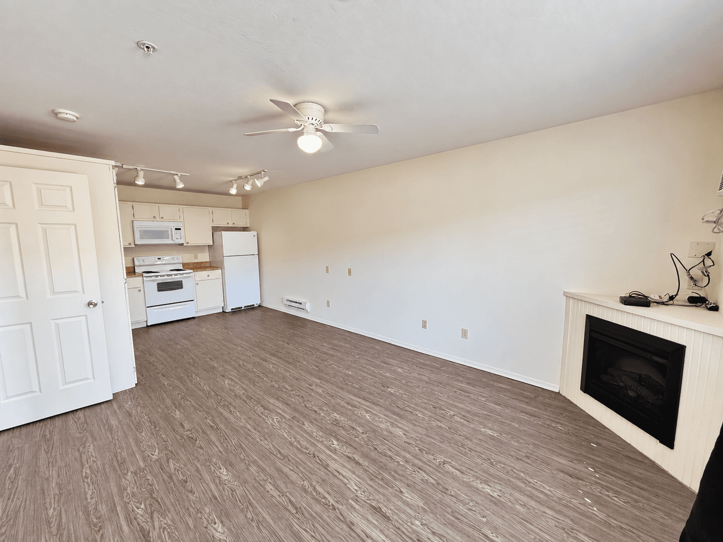 Cedar Creek Apartment Homes 2 of 10