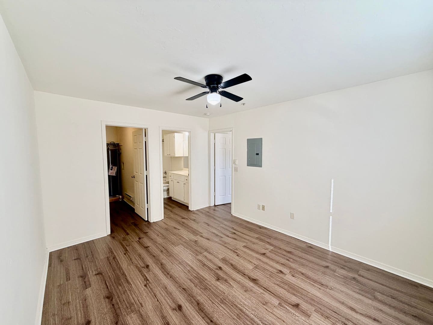 Cedar Creek Apartment Homes 4 of 7