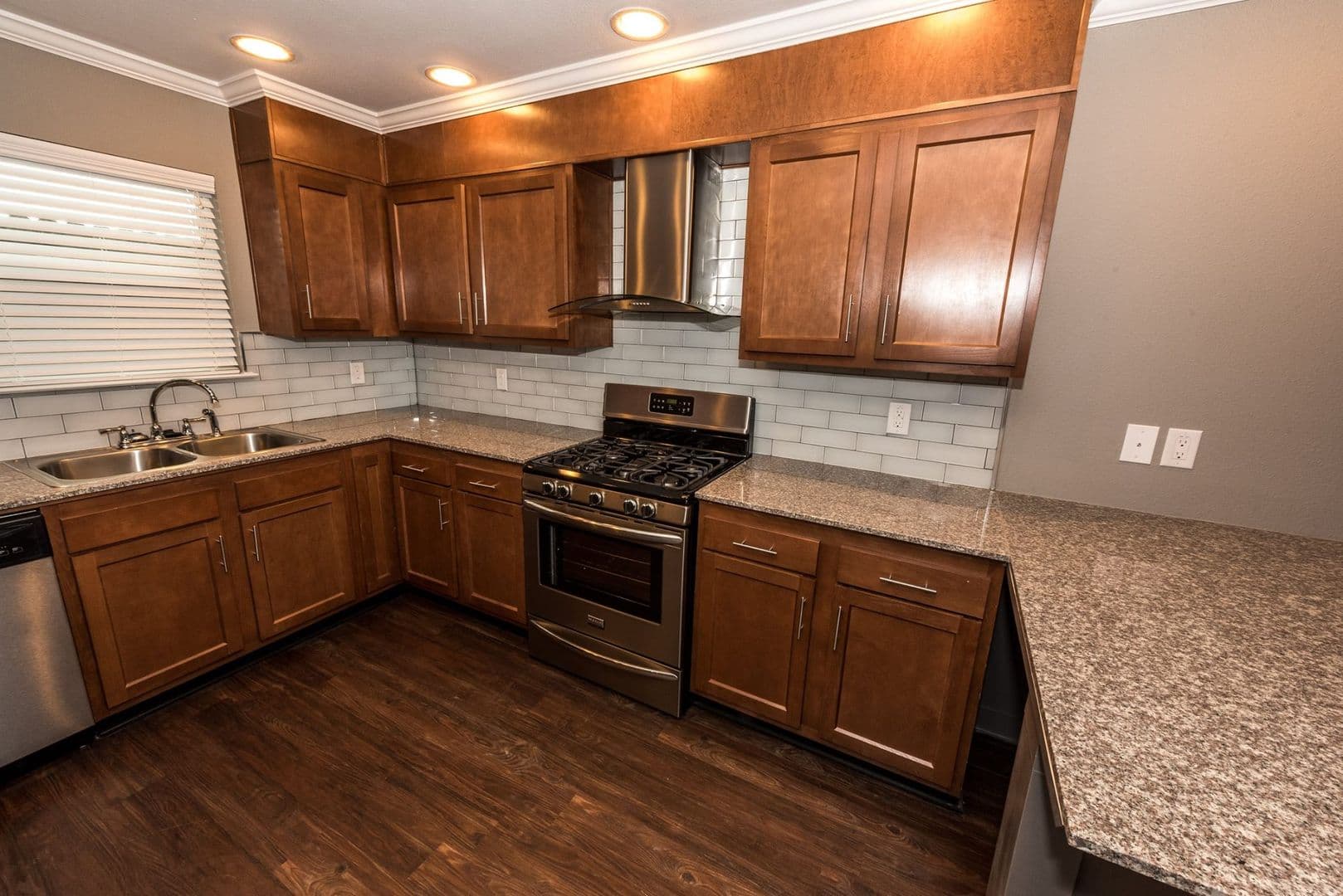 Axiom Apartments 3 of 10