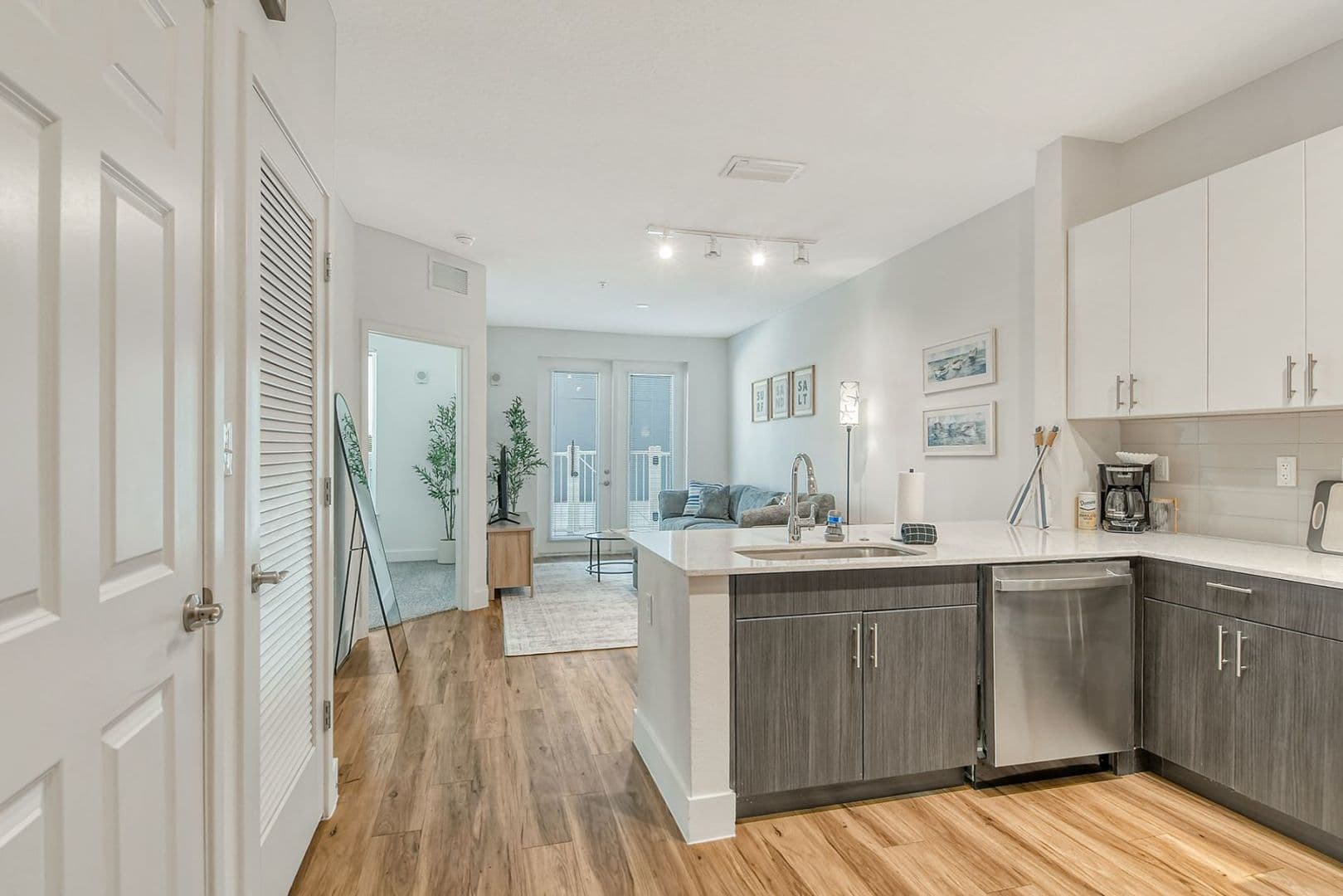 BOLD Lofts (Apartments) 3 of 10