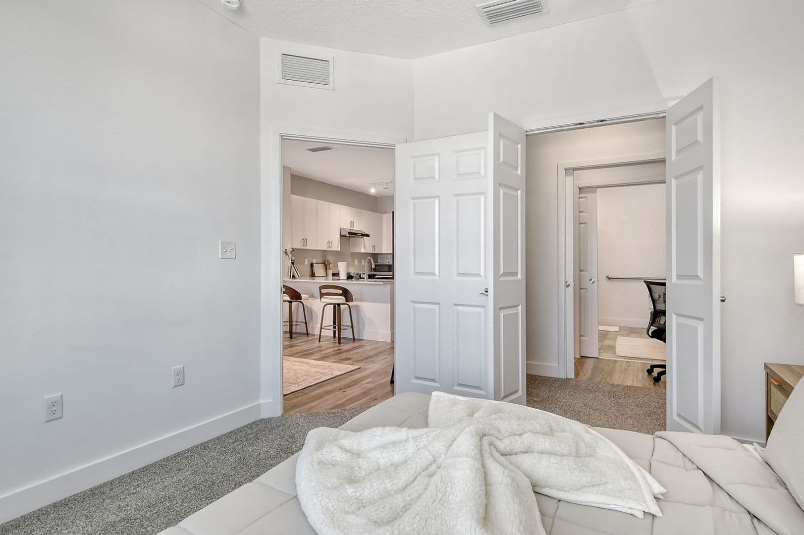 BOLD Lofts (Apartments) 2 of 10