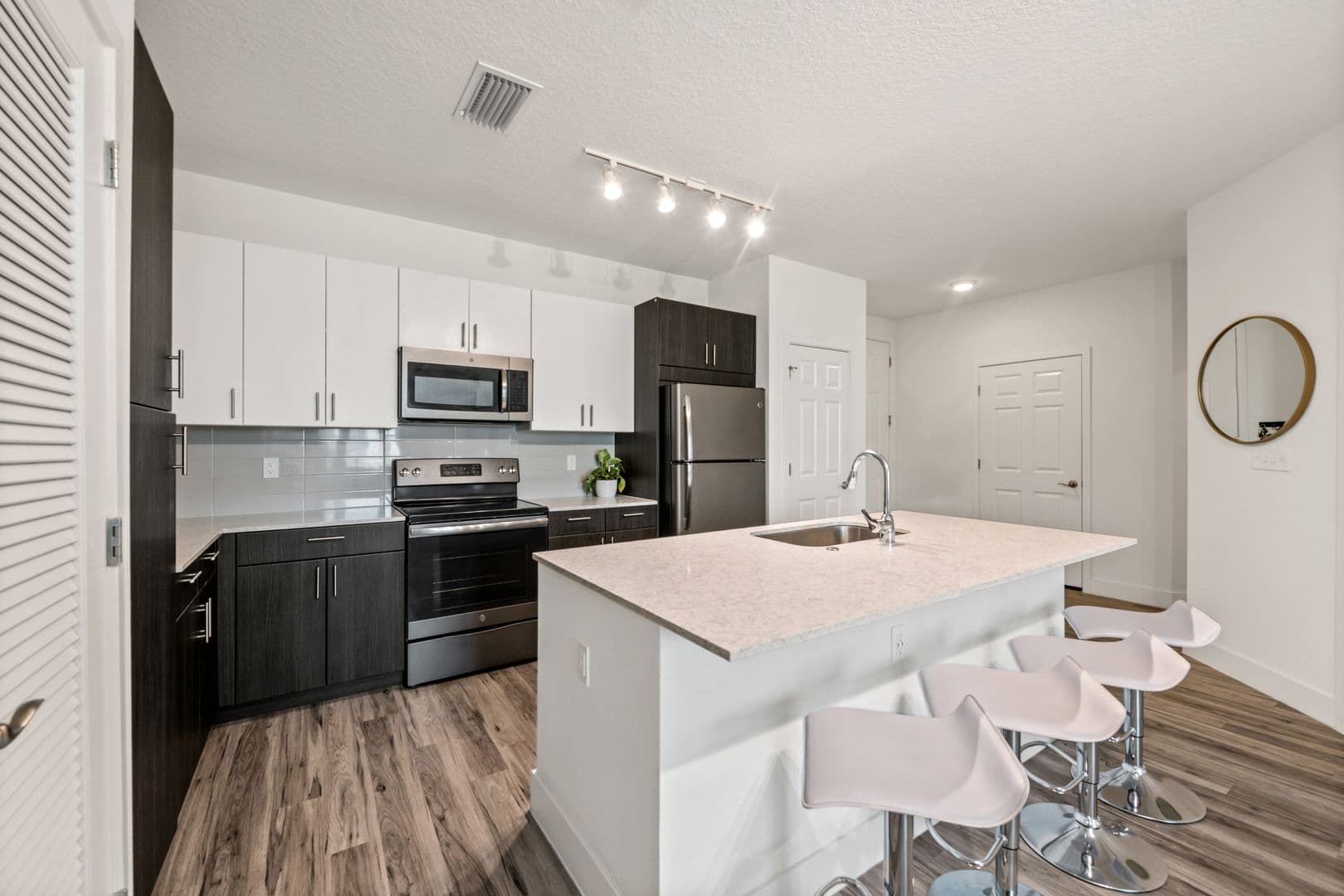 BOLD Lofts (Apartments) 43 of 52