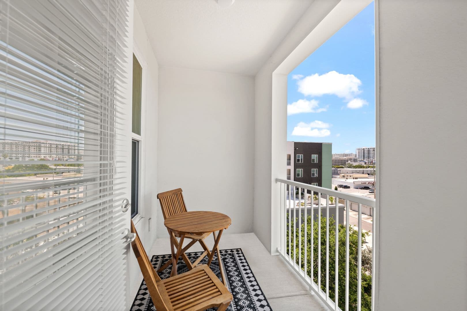 BOLD Lofts (Apartments) 46 of 52