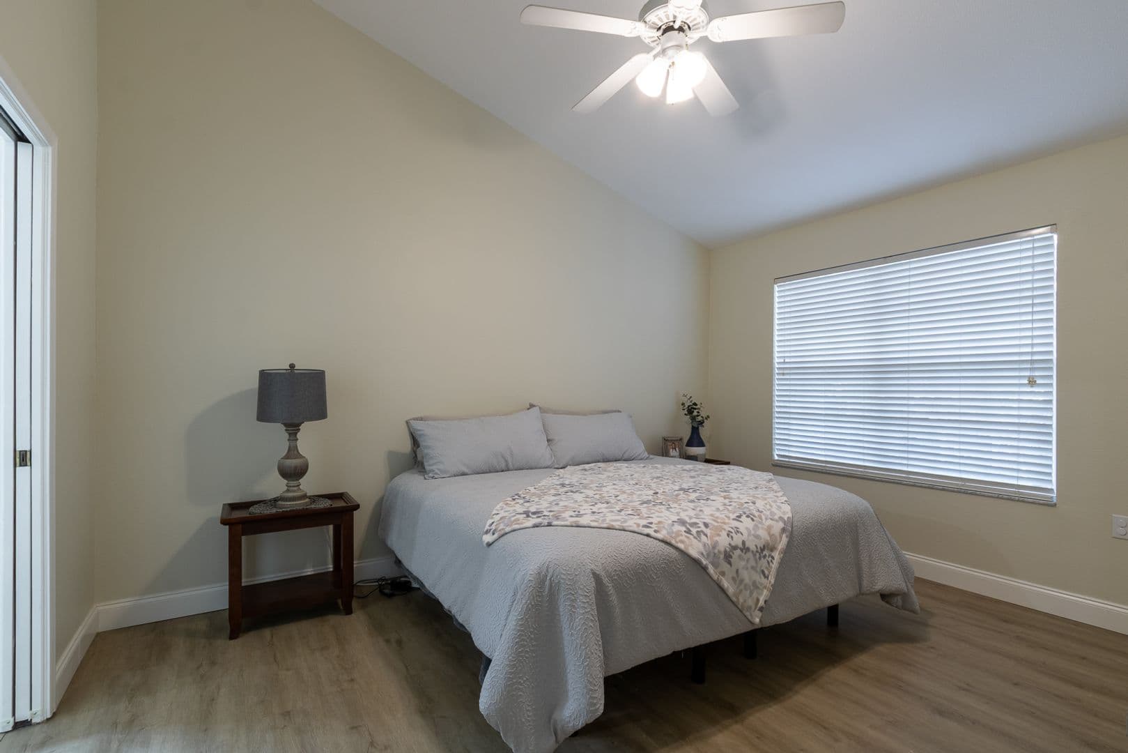 10000 SW 52nd Ave, Unit K-60 13 of 32