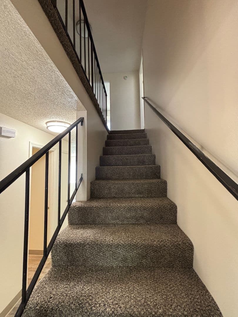 MF 39 - Rolling Hills Townhouses 7 of 22