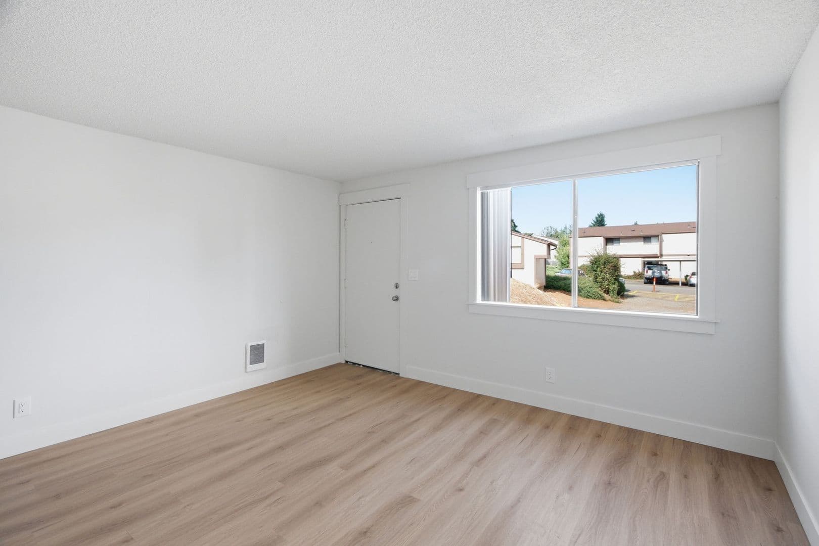MF 39 - Rolling Hills Townhouses 12 of 35