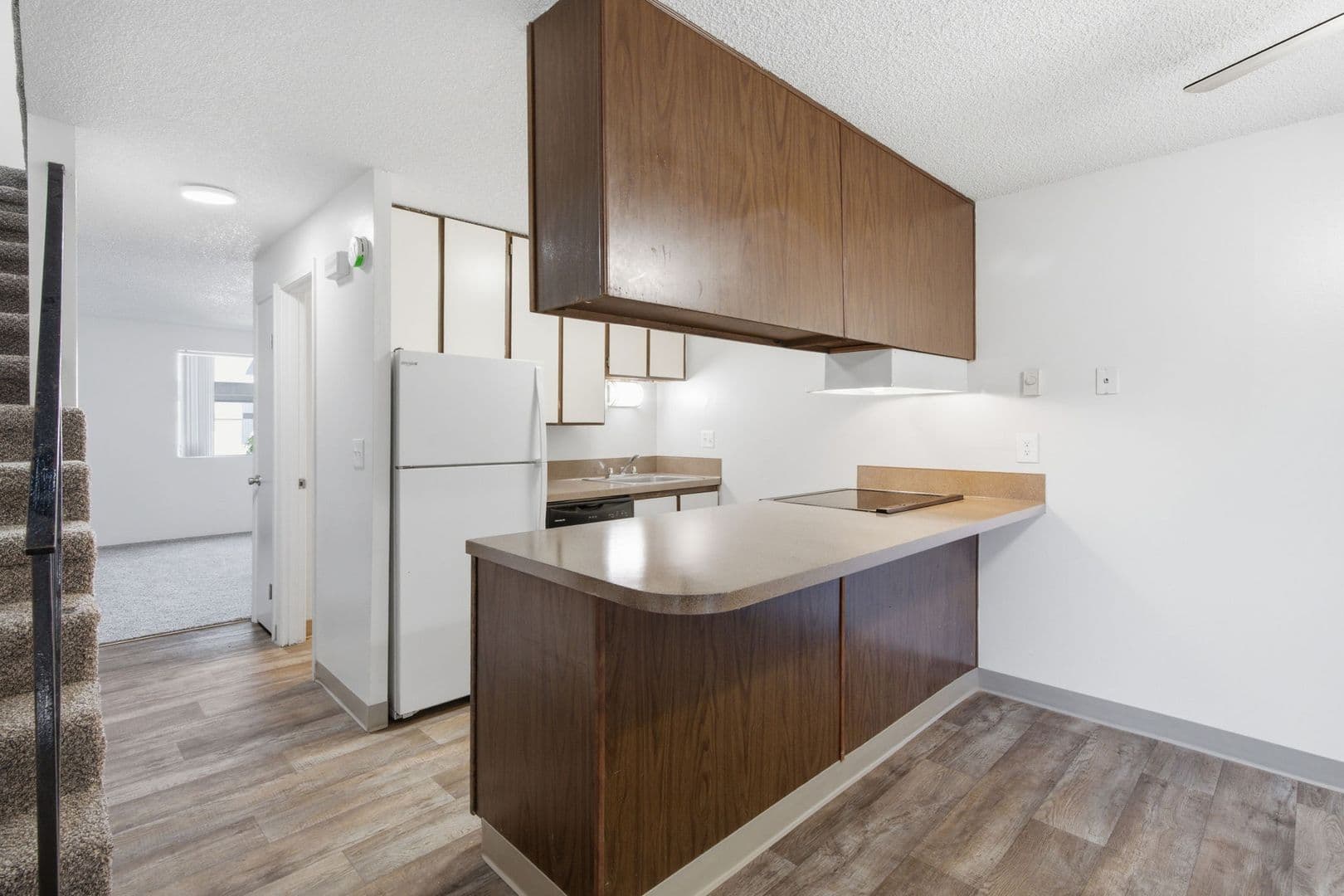 MF 39 - Rolling Hills Townhouses 5 of 23