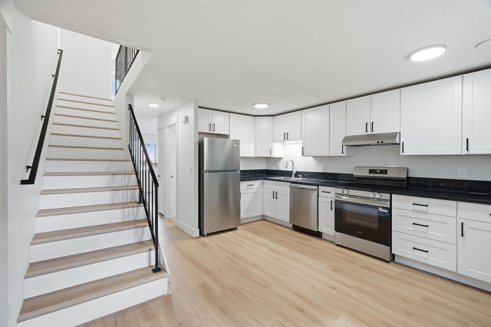 MF 39 - Rolling Hills Townhouses 2 of 11