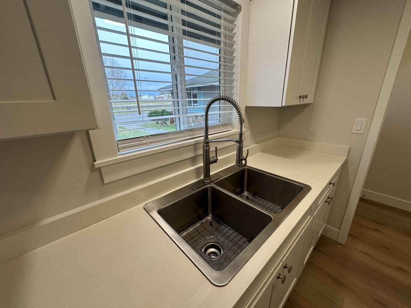 MF 36 - Columbia Villa Apartments 3 of 22