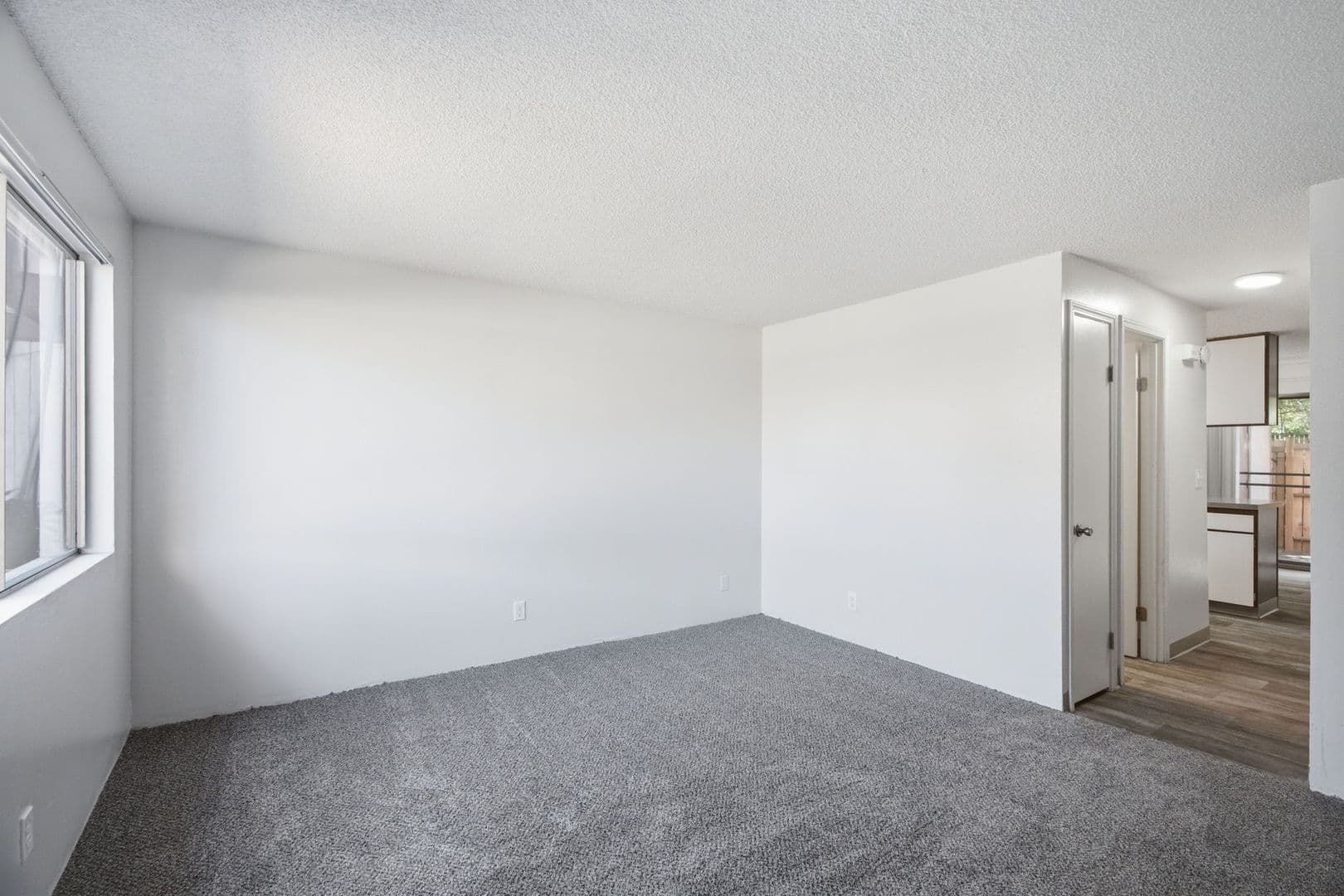 MF 39 - Rolling Hills Townhouses 4 of 23