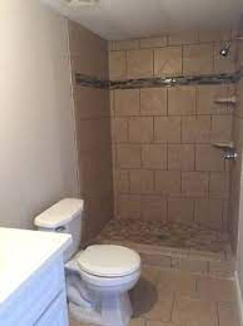 Renovated 2-Bed, 1-Bath Mobile Home 25 of 35