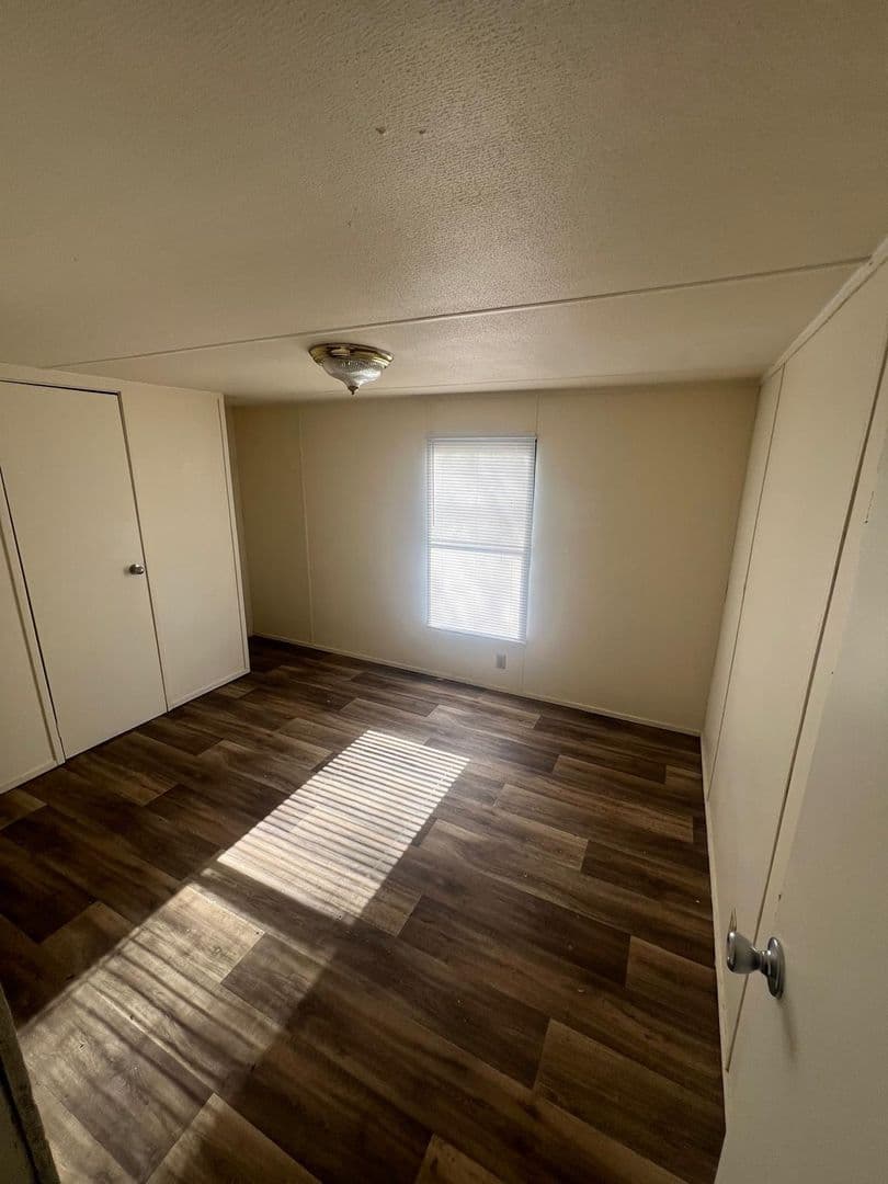 Renovated 2-Bed, 1-Bath Mobile Home 29 of 35