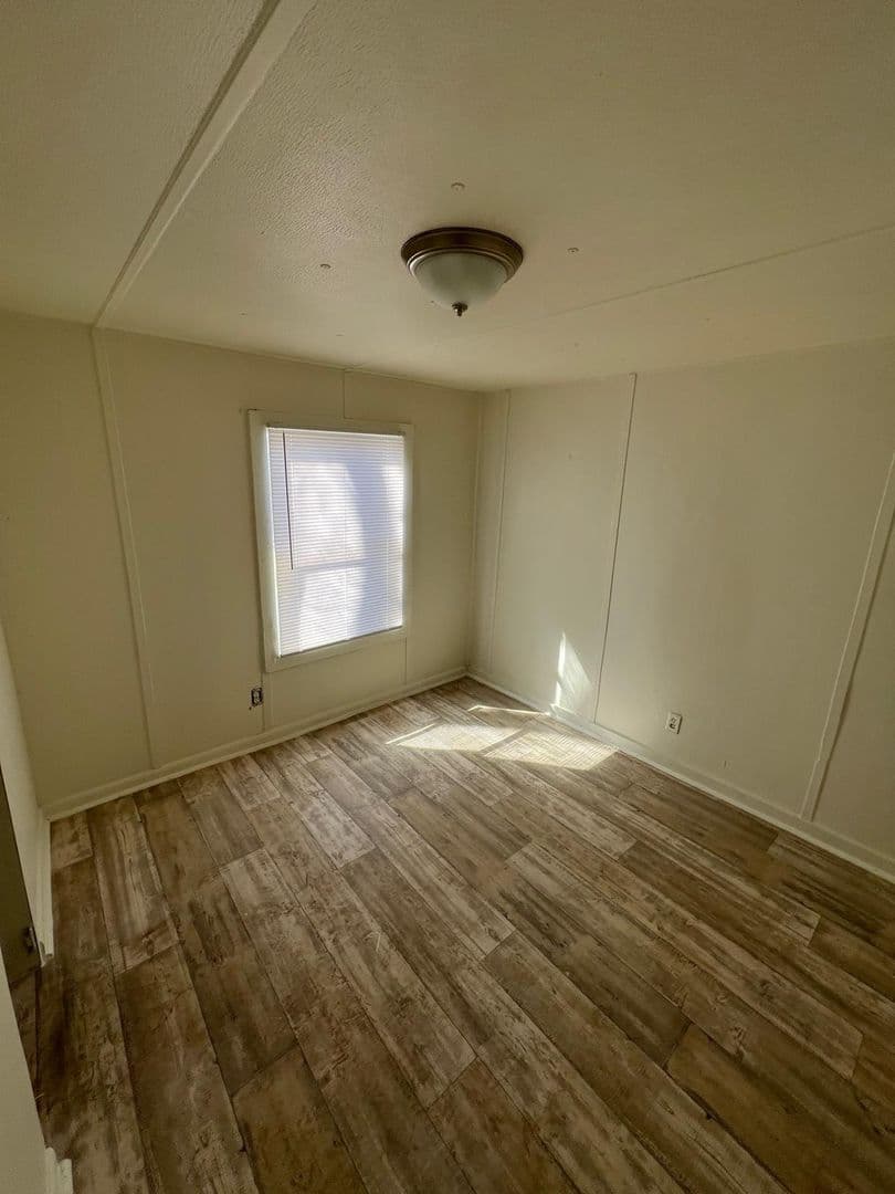 Renovated 2-Bed, 1-Bath Mobile Home 28 of 35