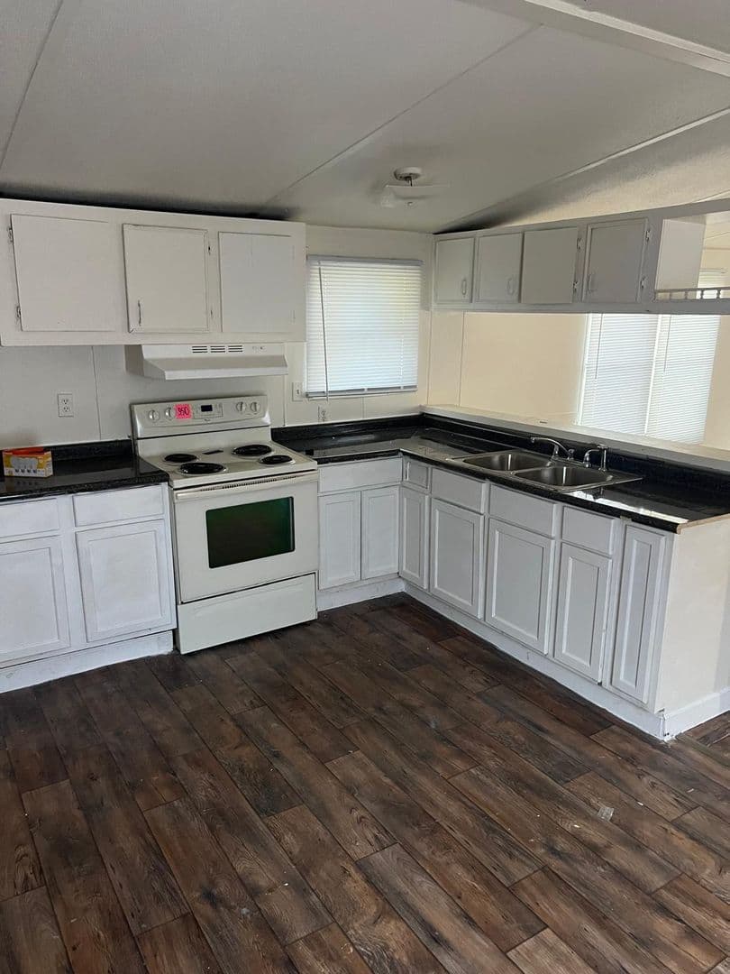 Renovated 2-Bed, 1-Bath Mobile Home 27 of 35