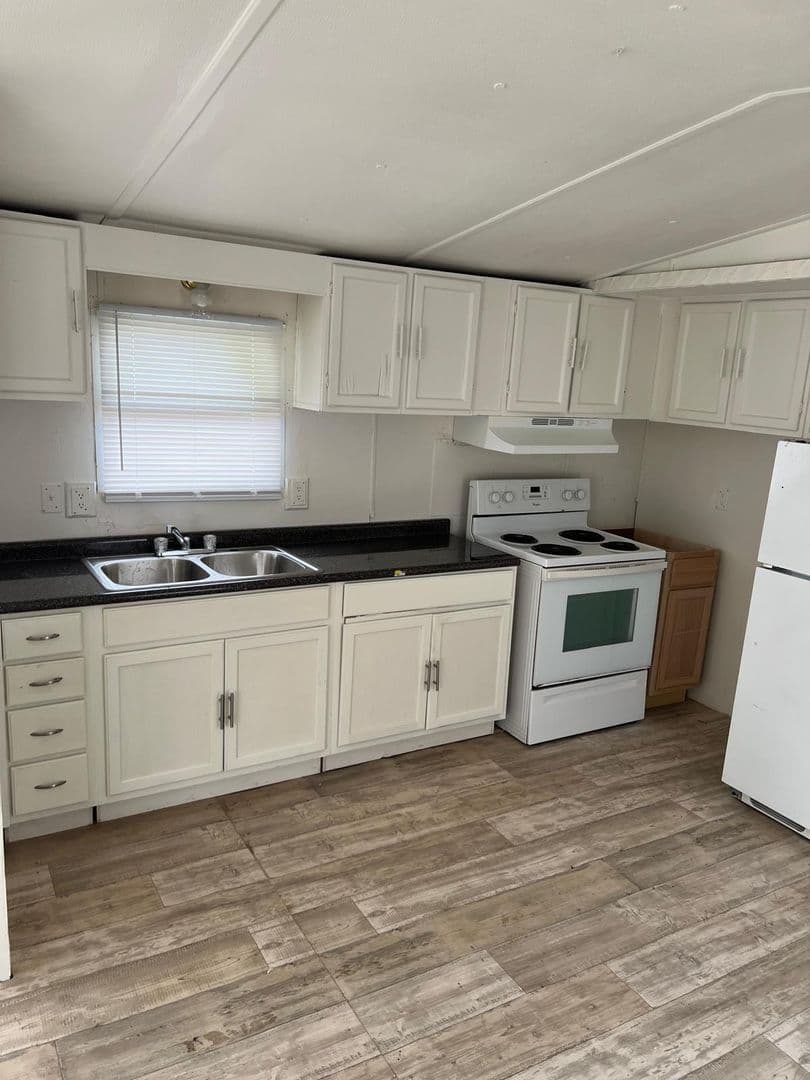 Renovated 3-Bed, 2-Bath Mobile Home 31 of 32
