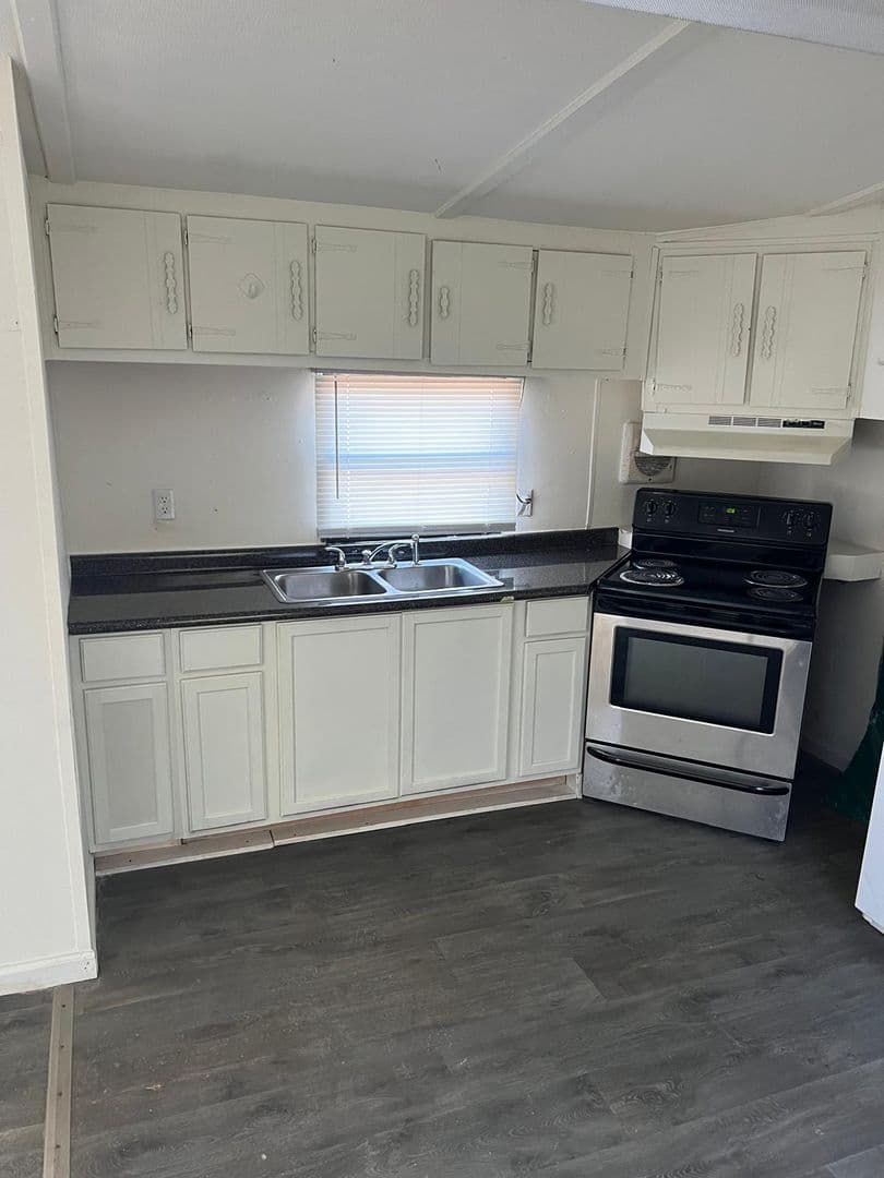 Renovated 3-Bed, 2-Bath Mobile Home 24 of 32