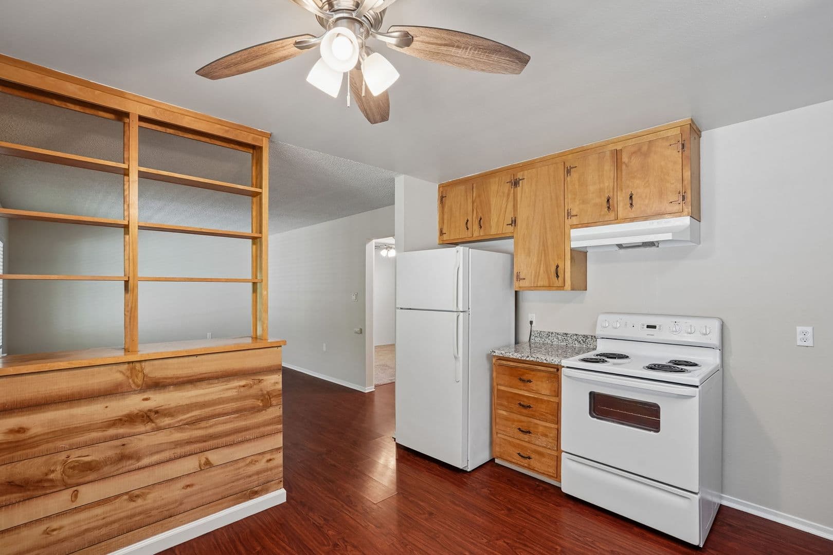 63rd Street at 4460 - 4668 63rd Street 10 of 21