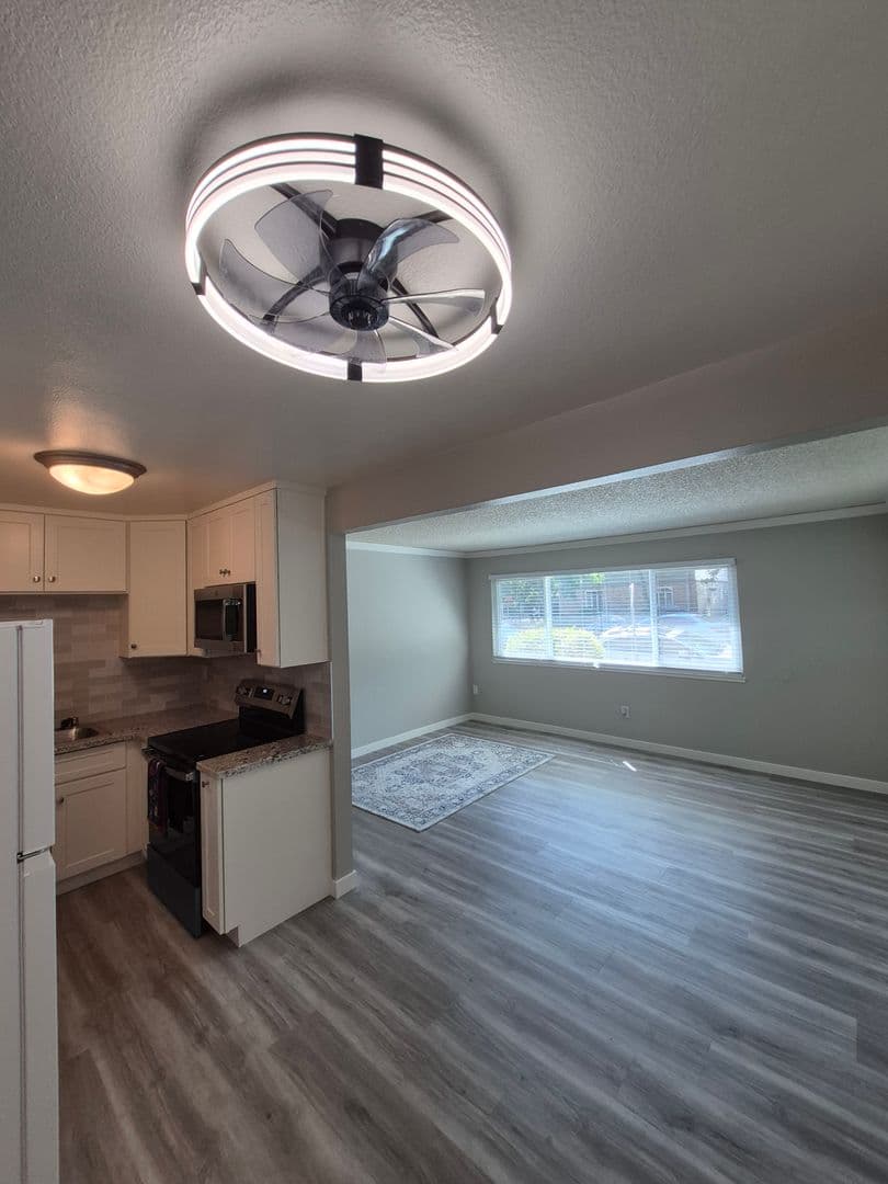 Newly Updated 2BD! Central Air & Heat, Dishwasher, On-Site Parking Space Included, Desirable Midtown Location, Receive $1,200 Off 1st Month's Rent For A Limited Time! Available Now! 25 of 31