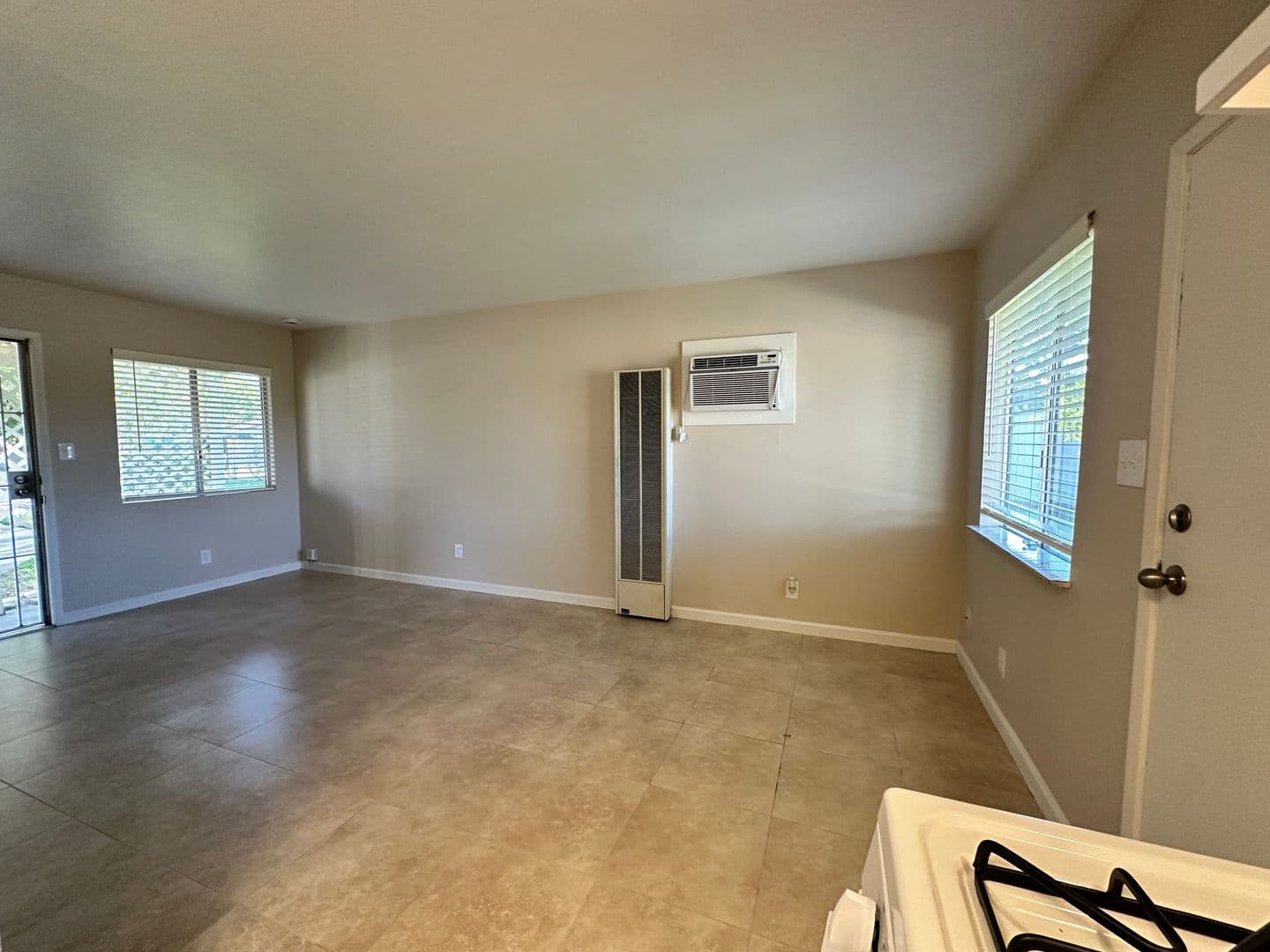63rd Street at 4460 - 4668 63rd Street 3 of 17