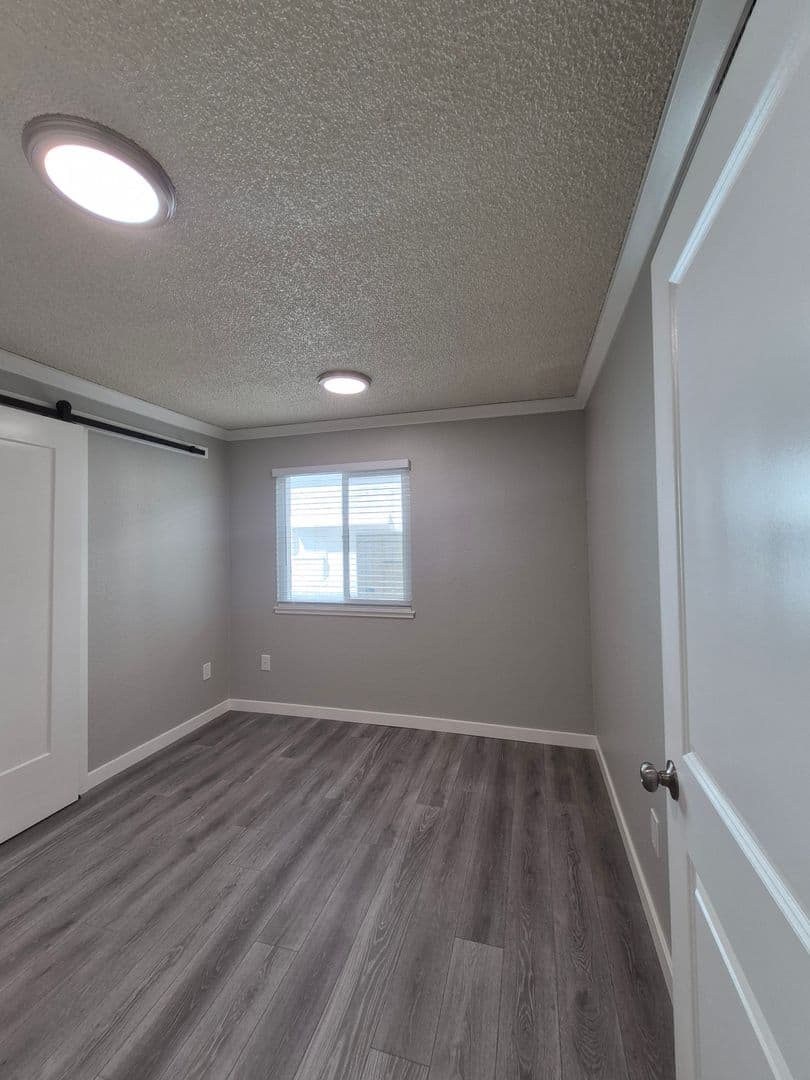 Newly Updated 2BD! Central Air & Heat, Dishwasher, On-Site Parking Space Included, Desirable Midtown Location, Receive $1,200 Off 1st Month's Rent For A Limited Time! Available Now! 24 of 31