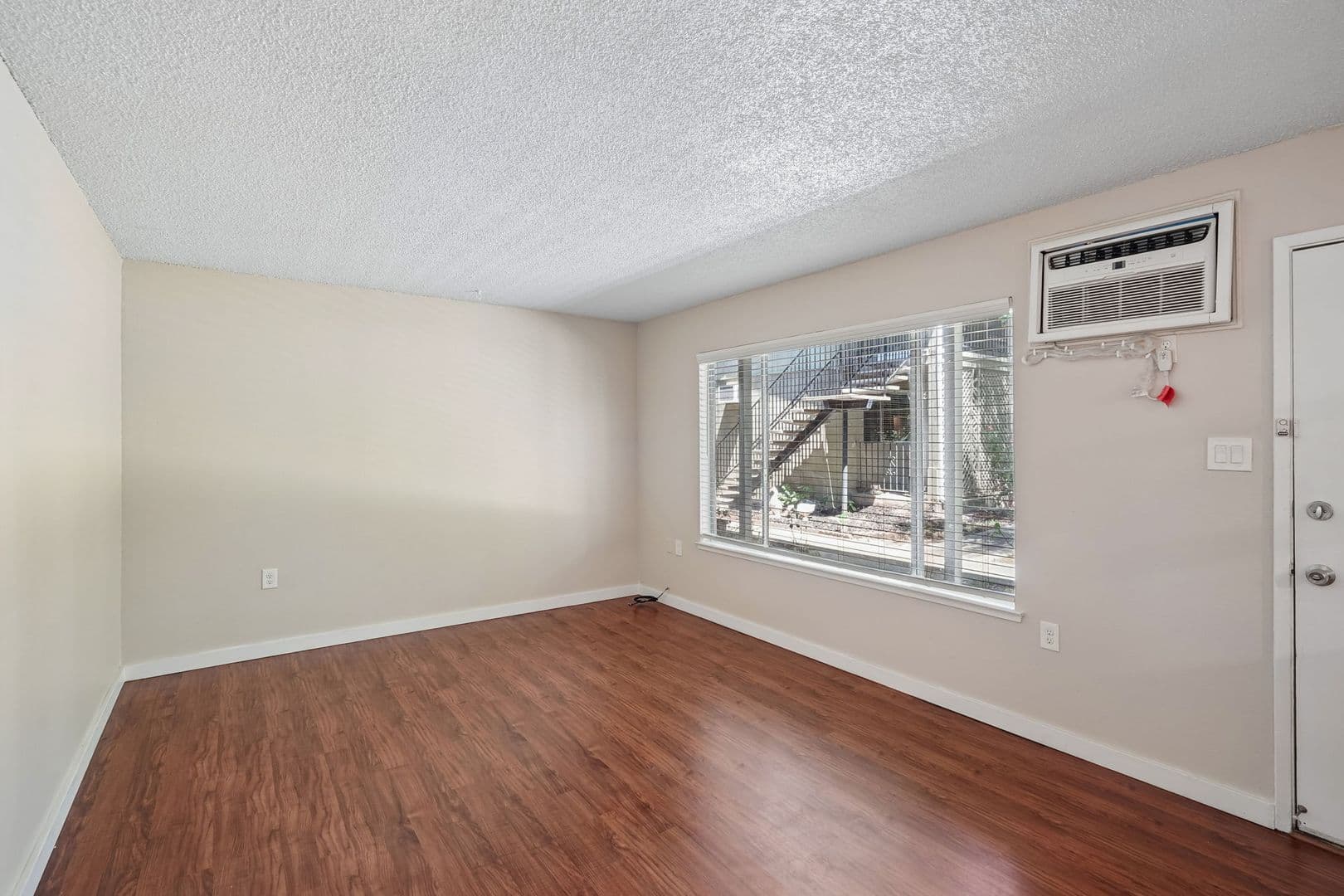 63rd Street at 4460 - 4668 63rd Street 5 of 19