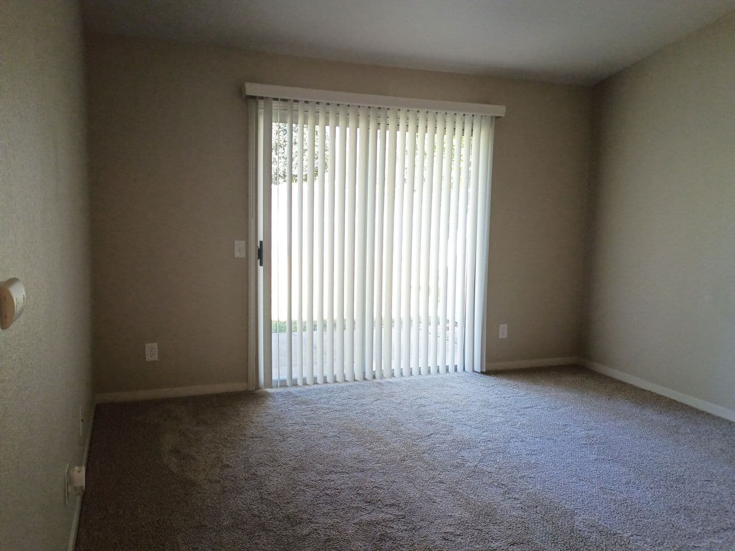 Poplar Avenue (7764) 4 of 12