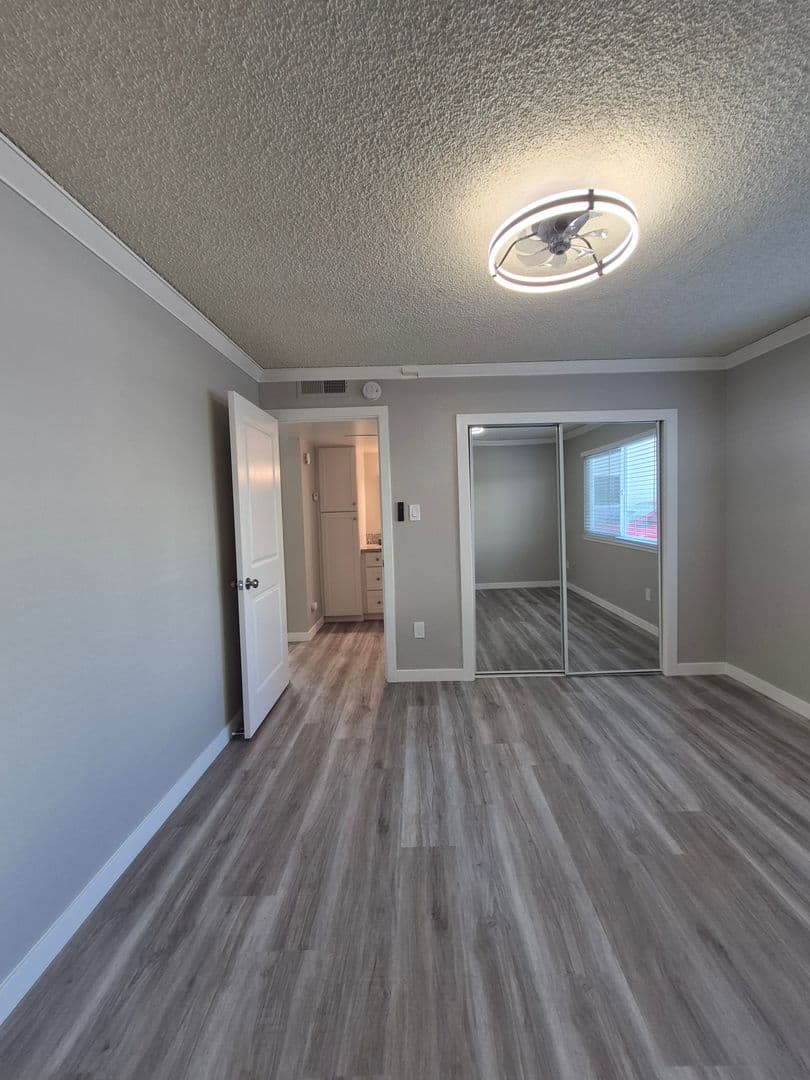 Newly Updated 2BD! Central Air & Heat, Dishwasher, On-Site Parking Space Included, Desirable Midtown Location, Receive $1,200 Off 1st Month's Rent For A Limited Time! Available Now! 29 of 31