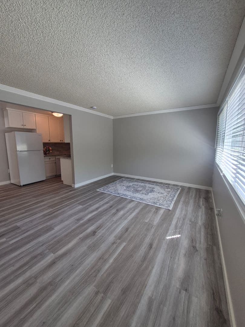 Newly Updated 2BD! Central Air & Heat, Dishwasher, On-Site Parking Space Included, Desirable Midtown Location, Receive $1,200 Off 1st Month's Rent For A Limited Time! Available Now! 18 of 31