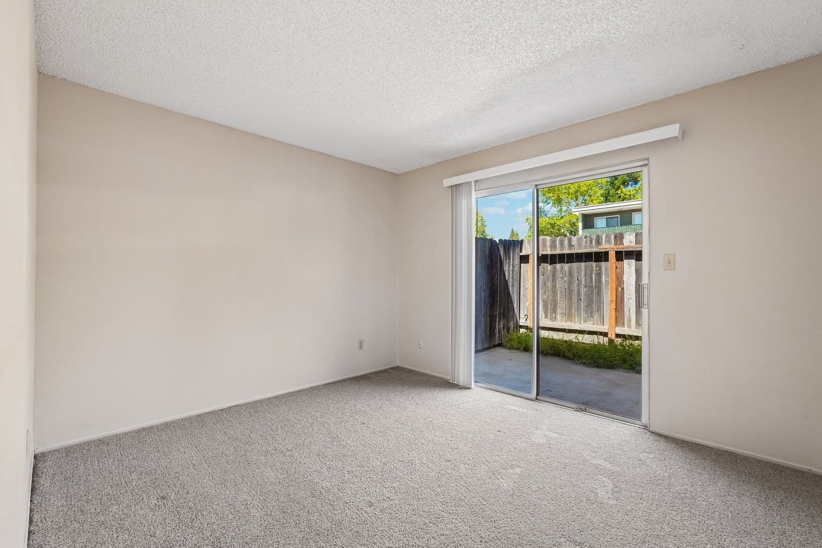 Stamas Lane - 4900-4948 Stamas Lane 7 of 12
