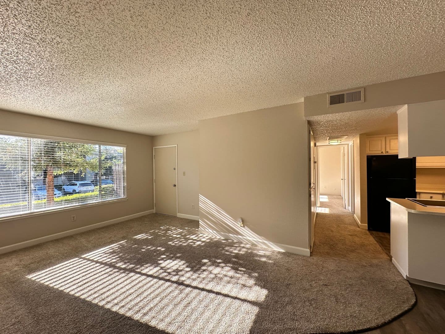 Stamas Lane - 4900-4948 Stamas Lane 14 of 25