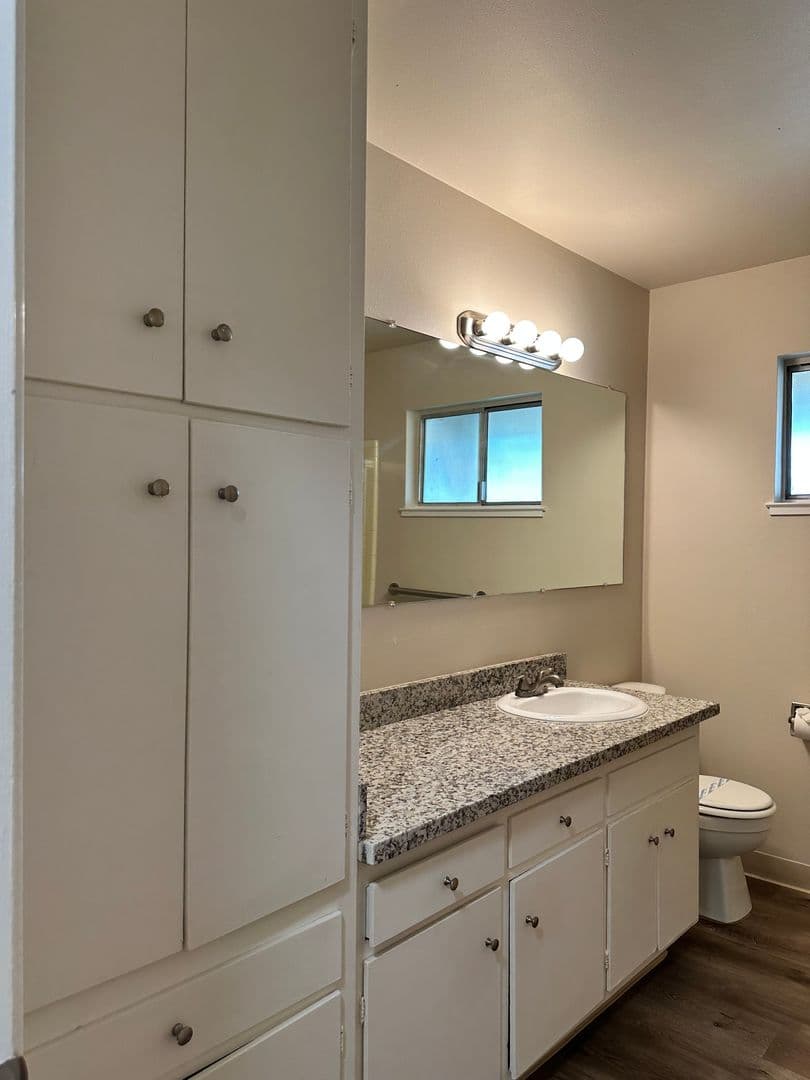 63rd Street at 4460 - 4668 63rd Street 27 of 30