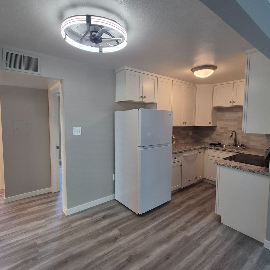 Newly Updated 2BD! Central Air & Heat, Dishwasher, On-Site Parking Space Included, Desirable Midtown Location, Receive $1,200 Off 1st Month's Rent For A Limited Time! Available Now 8 of 8