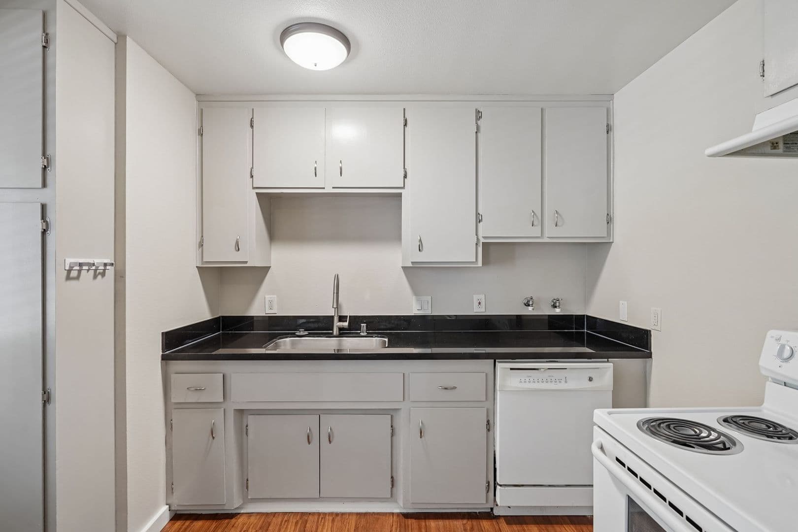 63rd Street at 4460 - 4668 63rd Street 11 of 19