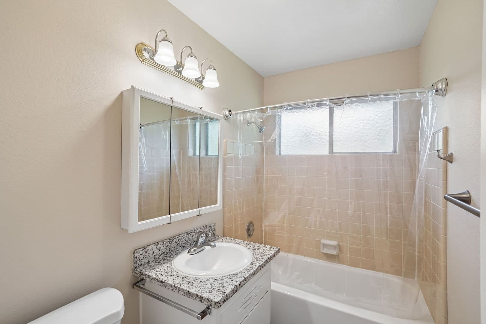 63rd Street at 4460 - 4668 63rd Street 12 of 21