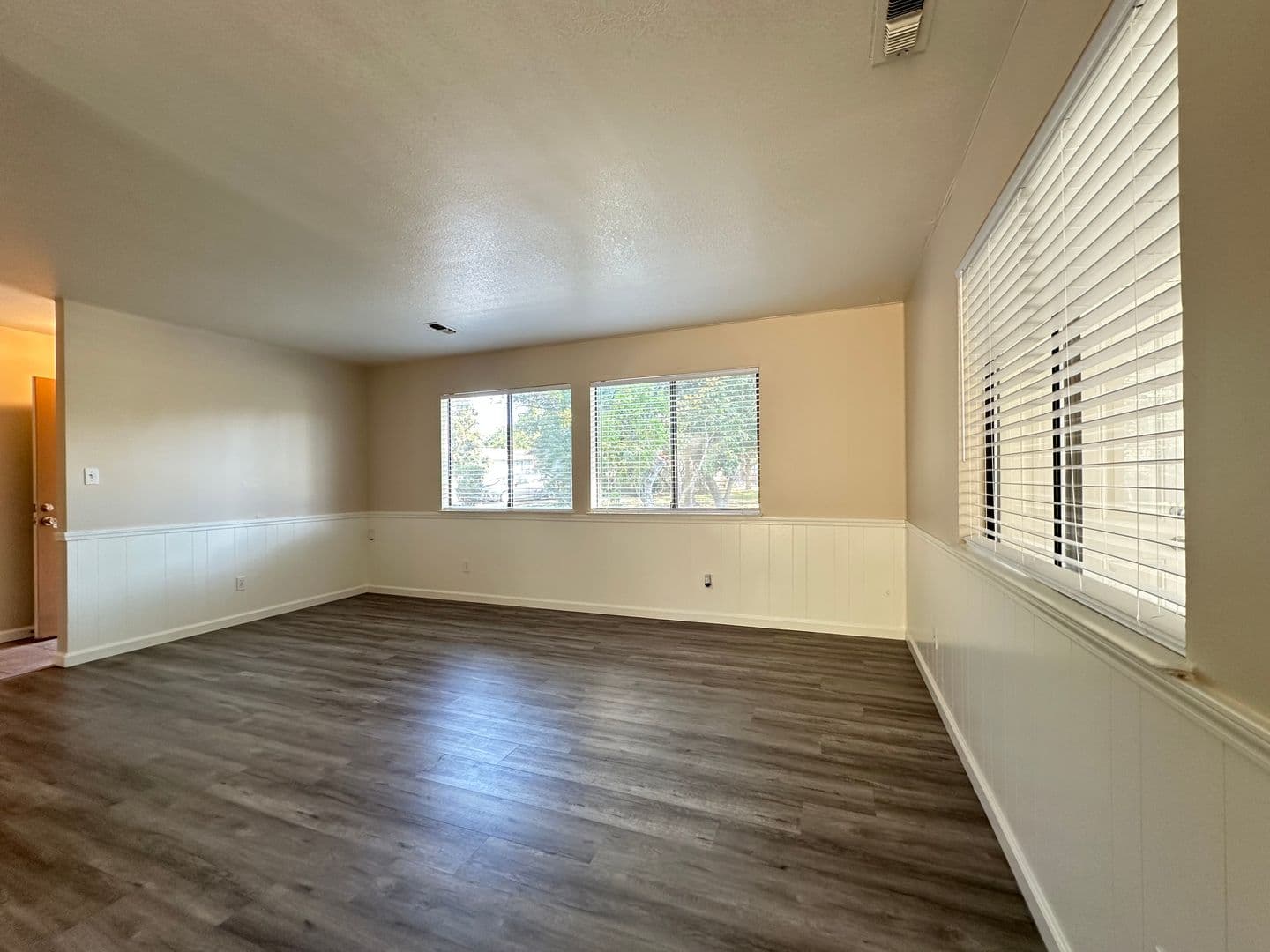 63rd Street at 4460 - 4668 63rd Street 8 of 33