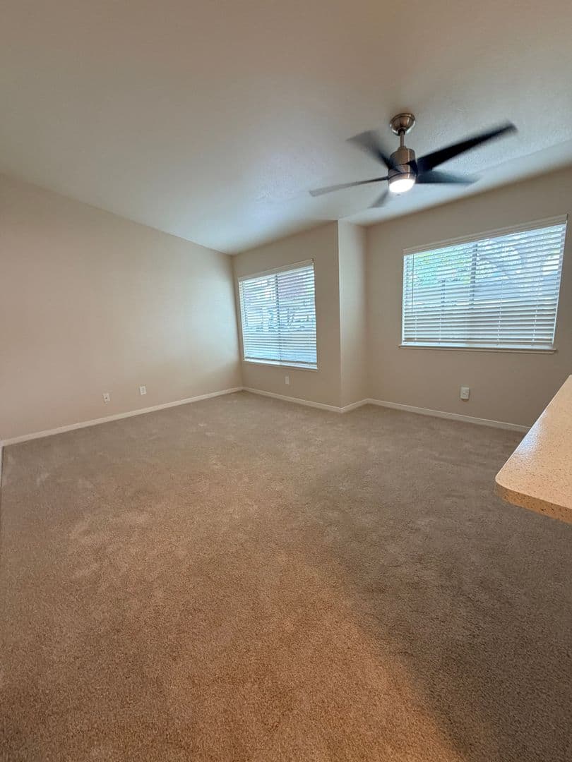 Poplar Avenue (7764) 4 of 12