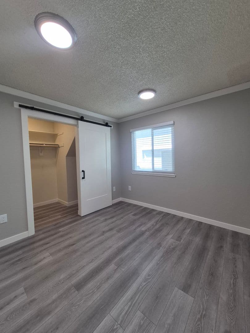 Newly Updated 2BD! Central Air & Heat, Dishwasher, On-Site Parking Space Included, Desirable Midtown Location, Receive $1,200 Off 1st Month's Rent For A Limited Time! Available Now! 21 of 31