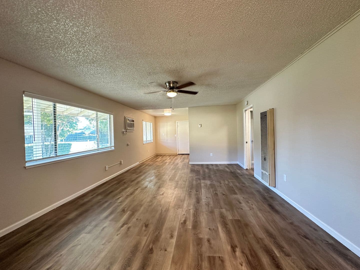 63rd Street at 4460 - 4668 63rd Street 17 of 30