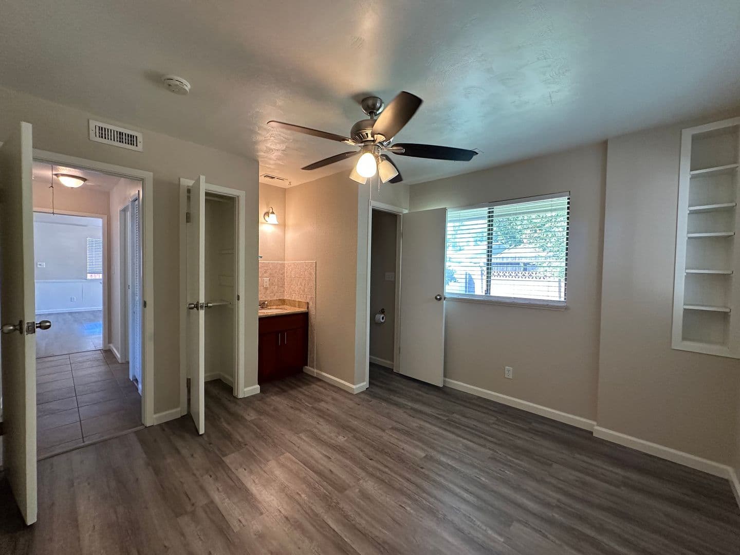 63rd Street at 4460 - 4668 63rd Street 20 of 33