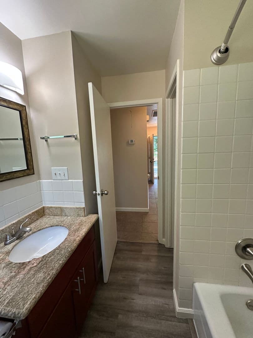 63rd Street at 4460 - 4668 63rd Street 21 of 33