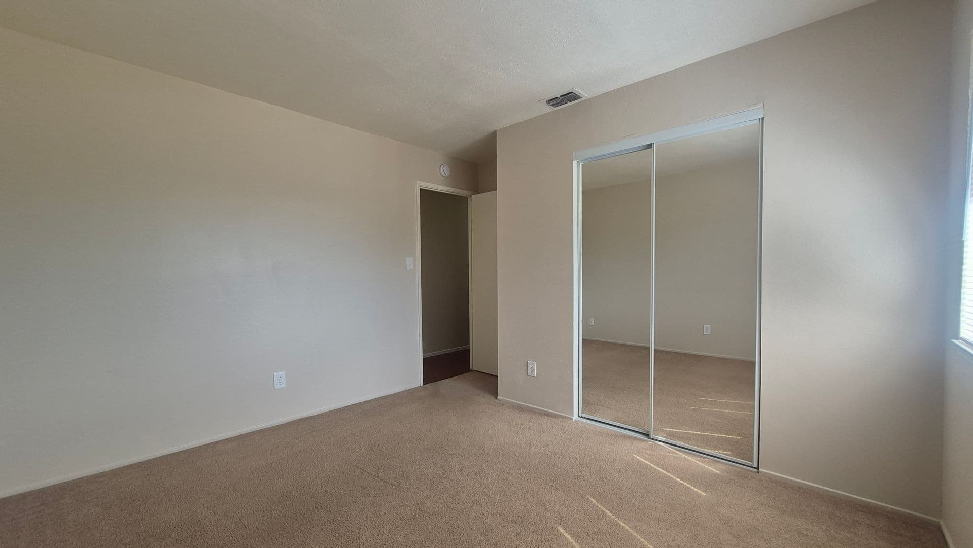 Hayward Drive (7338) 21 of 21
