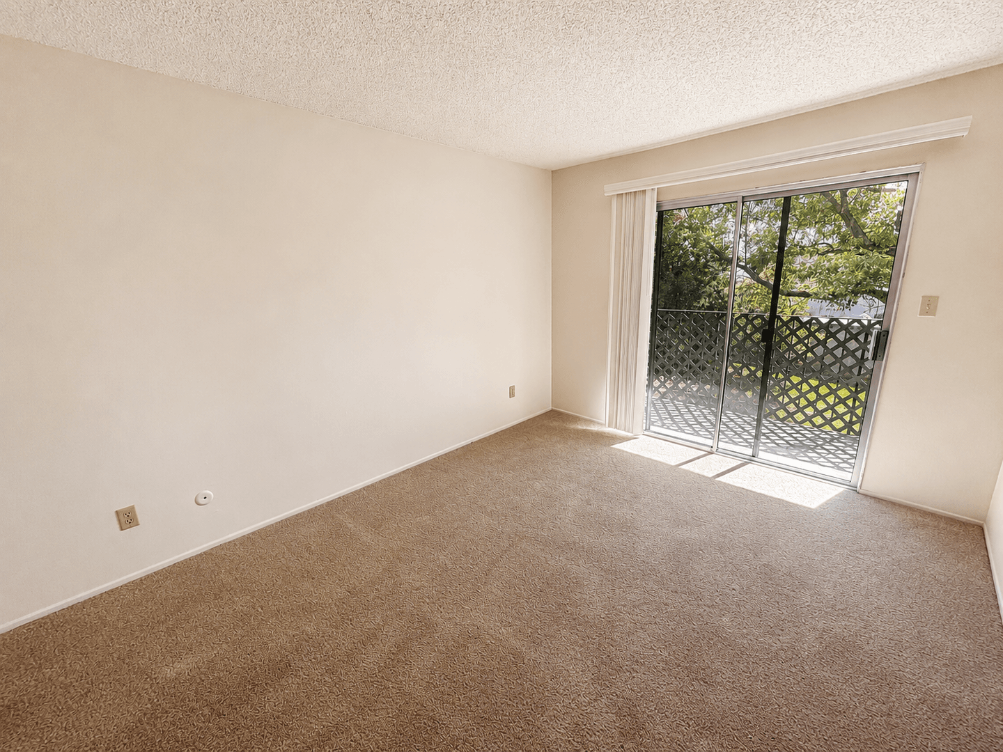 Stamas Lane - 4900-4948 Stamas Lane 14 of 16