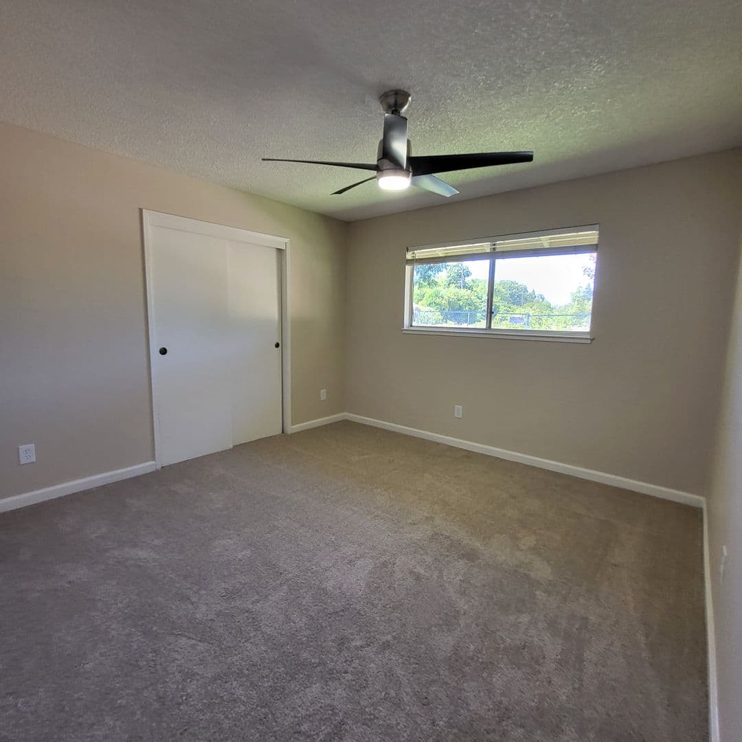 63rd Street at 4460 - 4668 63rd Street 4 of 30
