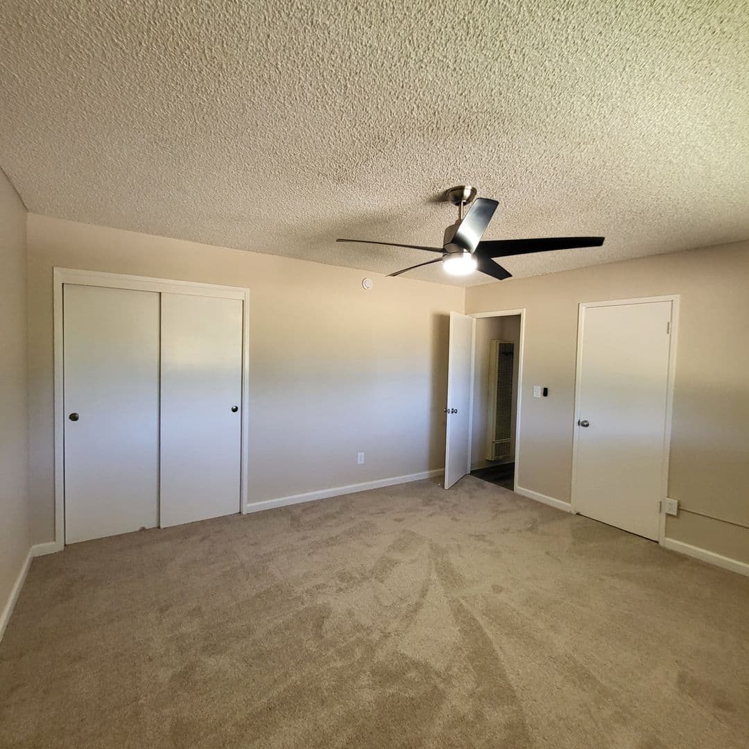 63rd Street at 4460 - 4668 63rd Street 3 of 30
