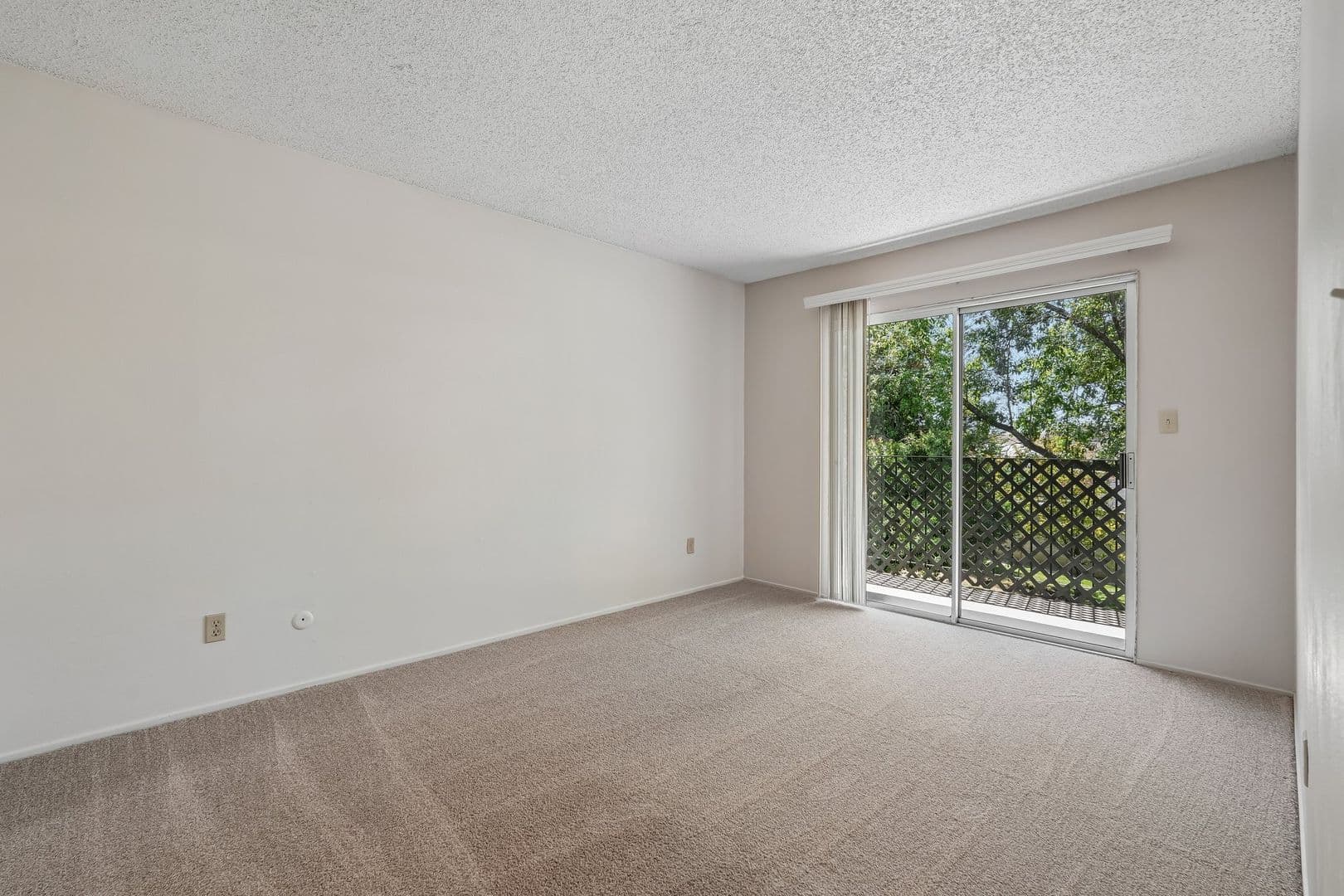 Stamas Lane - 4900-4948 Stamas Lane 11 of 17