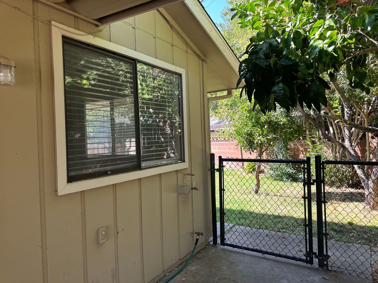 63rd Street at 4460 - 4668 63rd Street 30 of 33
