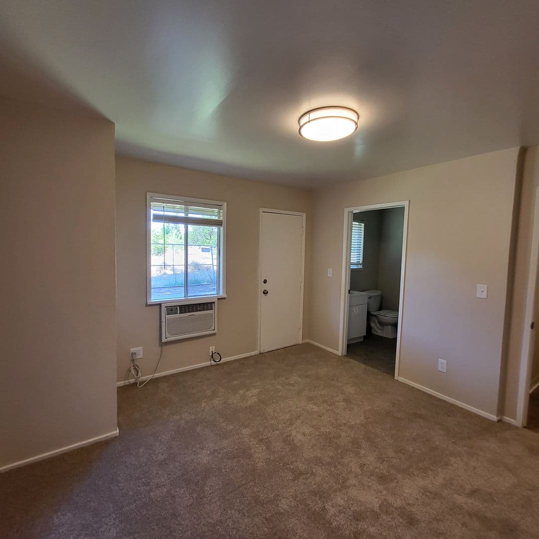 63rd Street at 4460 - 4668 63rd Street 11 of 30