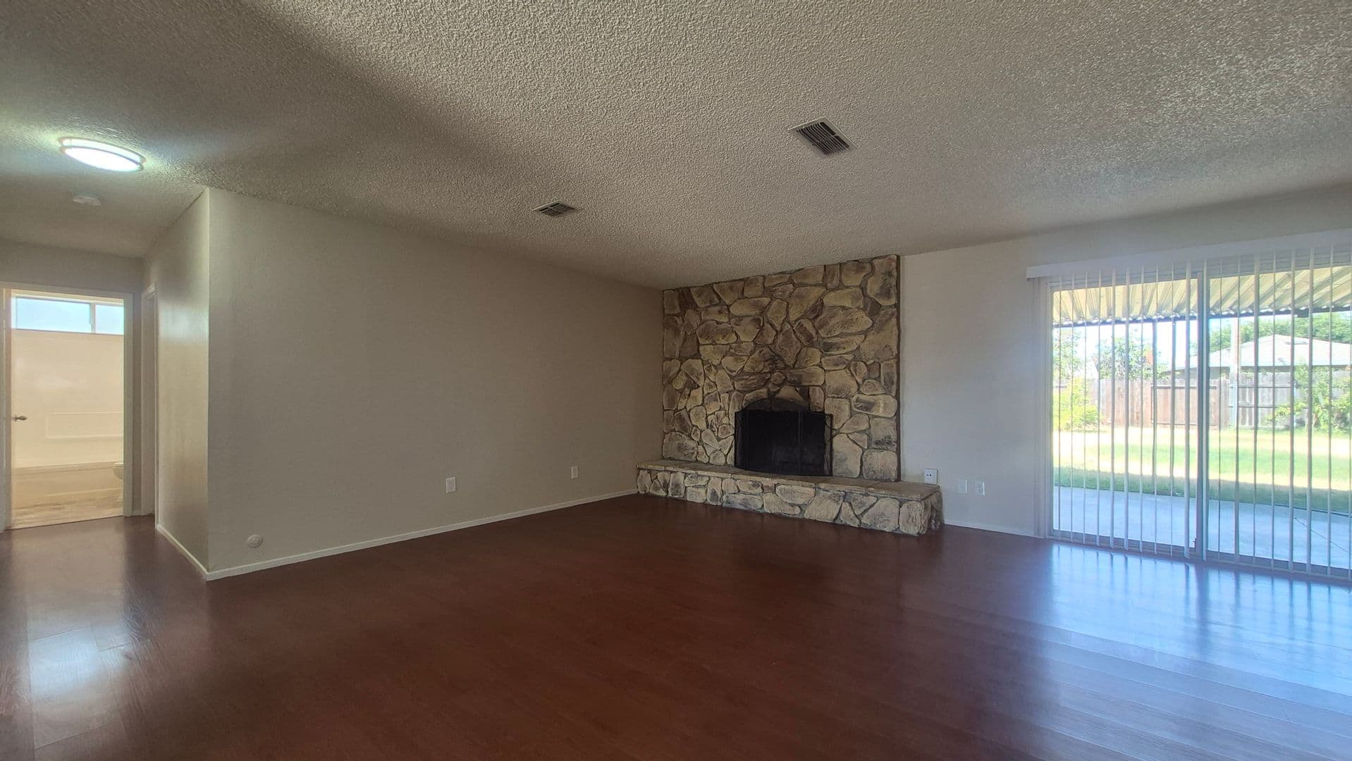 Hayward Drive (7338) 18 of 21