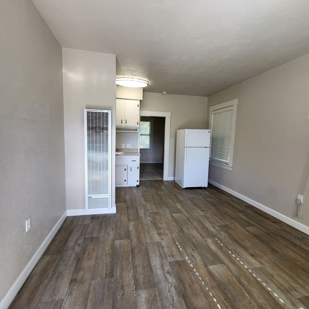 63rd Street at 4460 - 4668 63rd Street 2 of 7